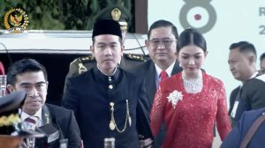 Nasib Gibran di Ujung Tanduk: Paripurna DPR Hari Ini Jadi Penentu!