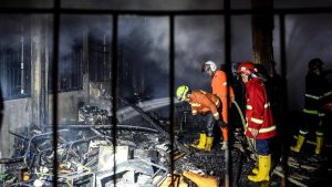 Kebakaran Hebat Landa Kebayoran Lama, Puluhan Warga Jadi Korban!