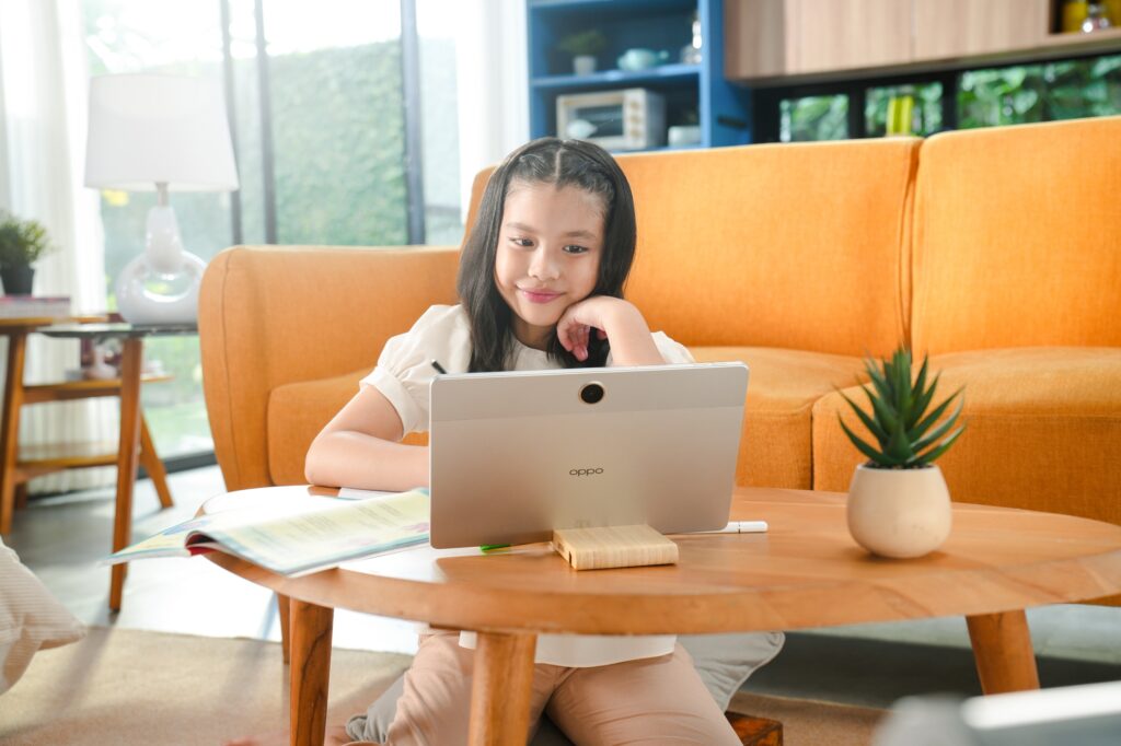 OPPO Pad SE: Tablet Keluarga Idaman? Ini Alasannya!