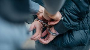 Misteri Pembunuhan Kepala Cabang Bank Terungkap: 15 Tersangka Dibekuk!