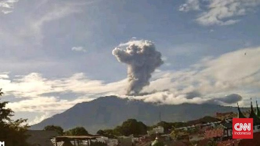 Marapi Meletus! Dentuman Keras Guncang Warga Sekitar