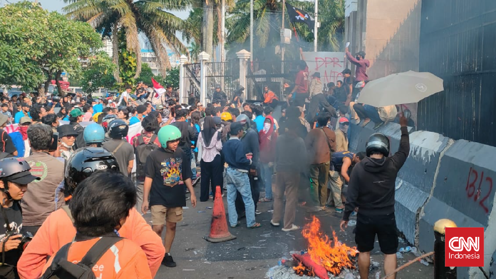 Polisi Vs Aktivis: Perang Narasi Soal Demo Anak-Anak!
