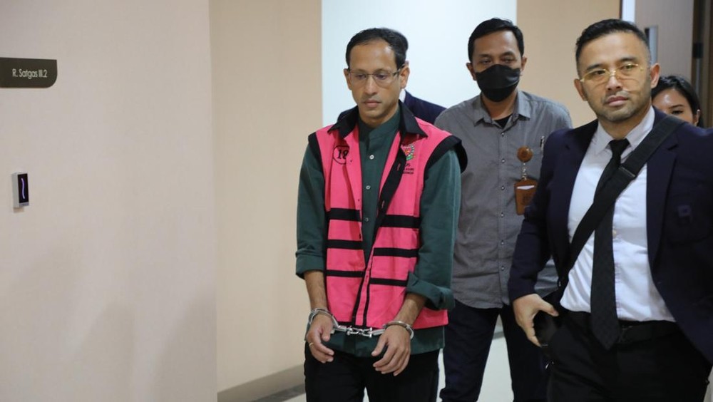 Nadiem Makarim Tersangka? Kejagung Ungkap Bukti Mengejutkan! 1 Nadiem Makarim Tersangka? Kejagung Ungkap Bukti Mengejutkan!