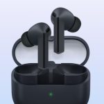 Lentera Pos- Samsung kembali meramaikan pasar audio dengan Galaxy Buds3 FE, versi terjangkau dari seri Buds3 yang tetap menjanjikan performa solid, terutama dalam hal daya tahan baterai untuk menemani aktivitas sehari-hari.