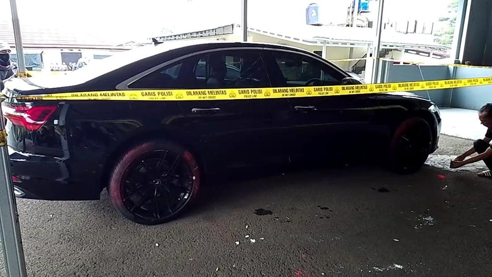 Audi Terobos Tol Ampera, Polisi Buru Identitas Pengemudi! 1 Audi Terobos Tol Ampera, Polisi Buru Identitas Pengemudi!