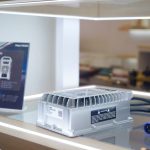 Charger Kilat Motor Listrik Polytron: Revolusi Touring!