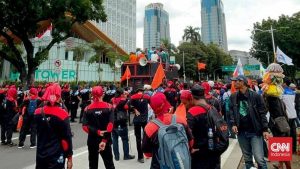 Istana Gempar! 20.000 Buruh Geruduk Jakarta Hari Ini!