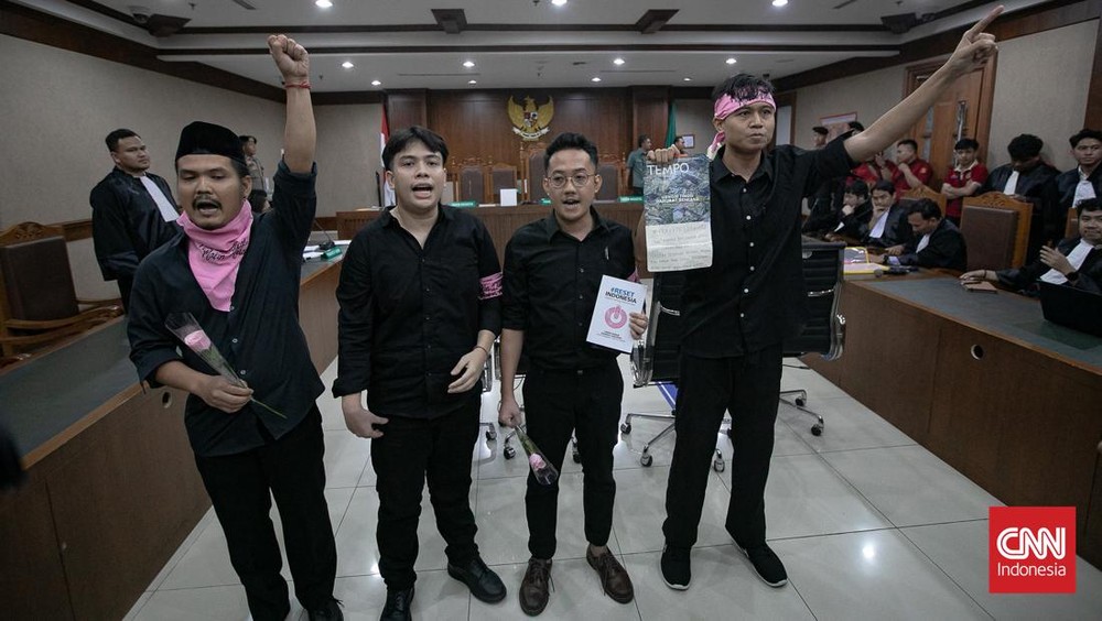 TERBONGKAR! Jejak Digital Delpedro Dkk Pemicu Rusuh Agustus