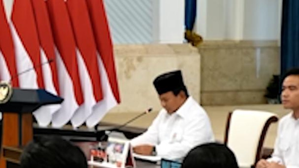 Peringatan Keras Prabowo: Bencana Bukan Panggung Selfie Pejabat!