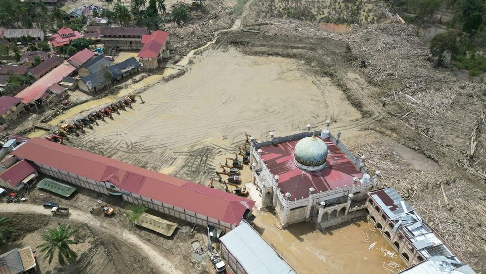 Sumatra Terkepung Banjir: Korban Jiwa Tembus 1.177! 1 Sumatra Terkepung Banjir: Korban Jiwa Tembus 1.177!