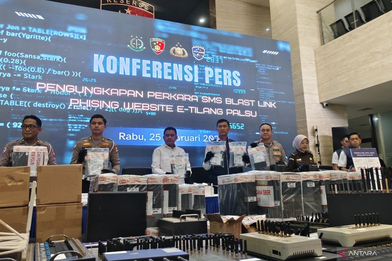 Skandal E-Tilang Palsu: Otak China, Untung Miliaran!