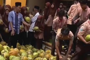 Gizi Kontroversial, Gunung Berapi Menggila: Ada Apa?