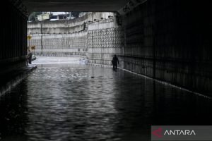 Air Bah Landa Jakarta! 115 RT dan 16 Jalan Terendam Parah!