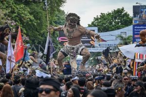 Mataram Ungkap Rahasia: Ogoh-ogoh, Harmoni, & Dua Momen Suci