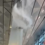 Detik-Detik Mencekam! Atap Bandara Soetta Roboh Diterjang Badai!