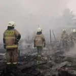 Api Misterius Lalap Lapak Rongsokan Cengkareng Warga Panik
