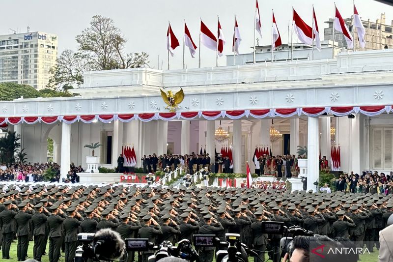 Prabowo Lantik Ribuan Perwira Muda Negara Siap