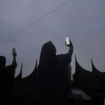 Ponsel Hilang? Ini Trik Jitu Amankan Data dan Uang Anda!