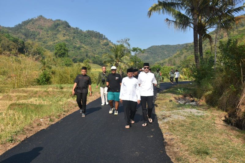 Sumedang Bikin Gebrakan Jalan Impian Warga