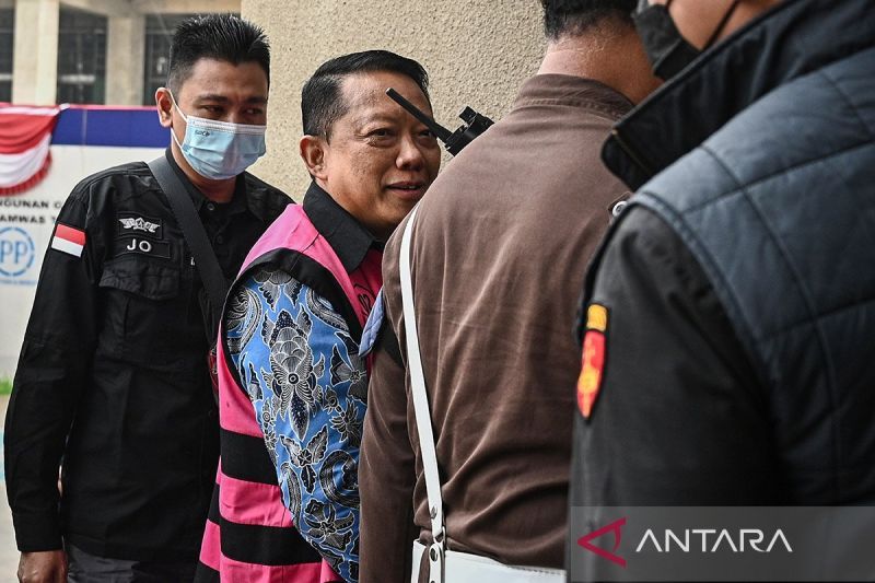 Kasus Besar Eks Jampidsus Mulai Disidangkan